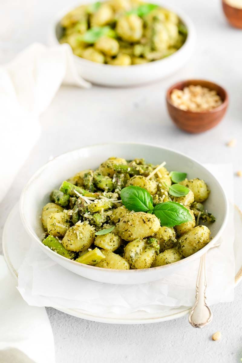A bowl of pesto gnocchi.