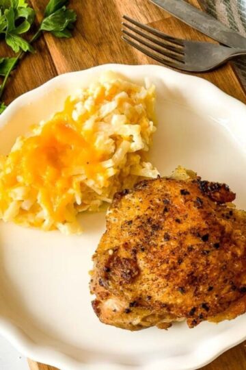 a plate of cast iron chicken recipe.